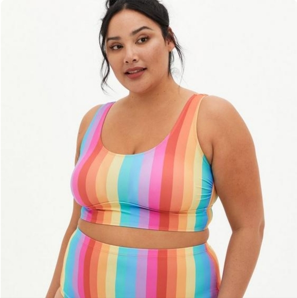 torrid Other - NEW Torrid Wireless Scoop Bikini Top Size 1X, 14-16